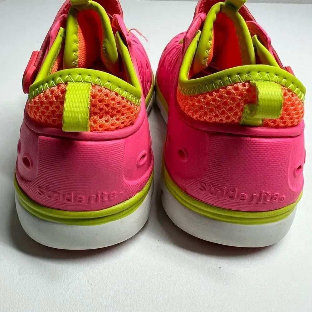 Stride Rite Made 2 Play Pink Phibian Sneaker Sandals Size 12 Water shoes